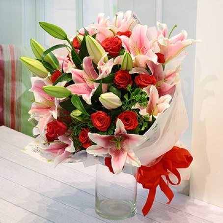 Roses and Lilies Bouquet