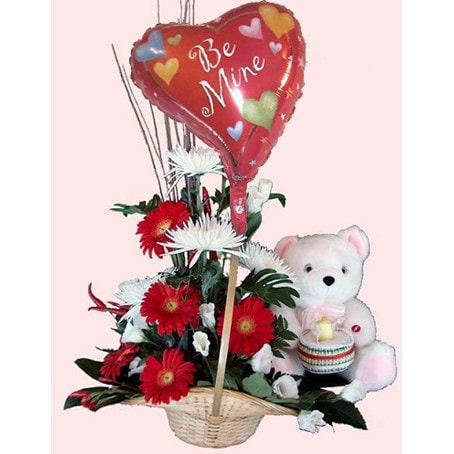 Basket arr with balloon and teddy bear