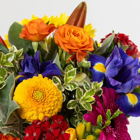 Mixed cut flowers